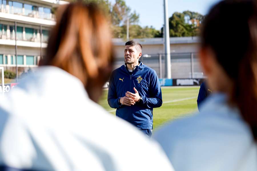 Francisco Neto, selecionador nacional feminino