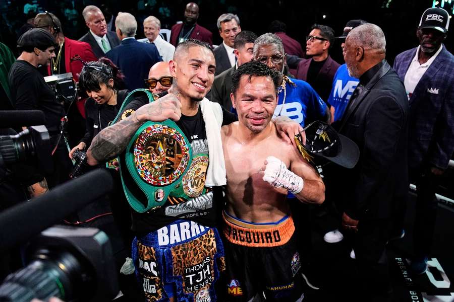 Pacquiao et Barrios après le combat.
