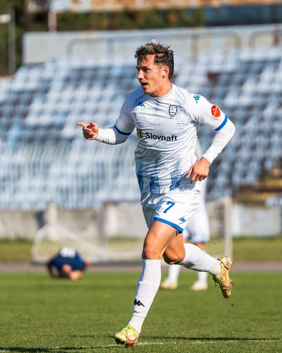 Pavúk otvoril skóre duelu so Slovanom B. Pavúk otvoril skóre duelu so Slovanom B.