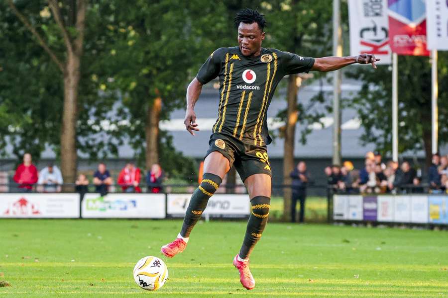 Glody Lilepo scored a superb winner for Kaizer Chiefs ... if he meant it. 