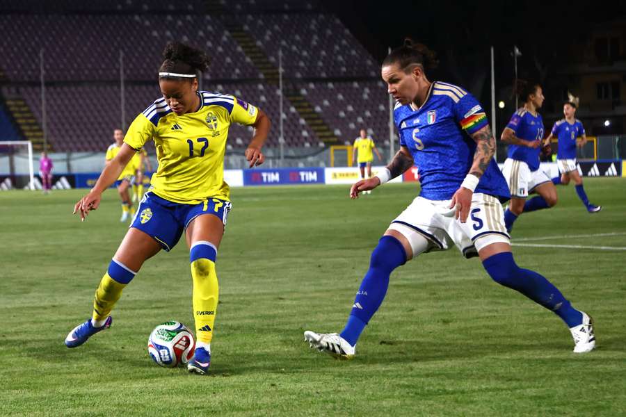 Elena Linari of Italy competes for the ball with Felica Schroder of Sweden Elena Linari of Italy competes for the ball with Felica Schroder of Sweden