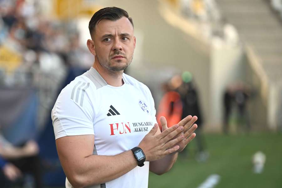 Czibor už nie je trénerom Komárna. Czibor už nie je trénerom Komárna.