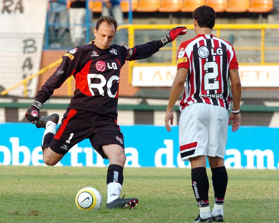 Ceni foi tri com o Tricolor antes de virar técnico Ceni foi tri com o Tricolor antes de virar técnico
