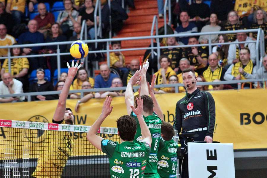 Gładka porażka akademików i koniec marzeń o play-off. Bogdanka wygrała w trzech setach