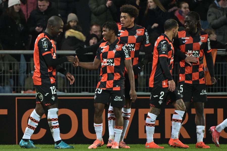 Les Lorientais en Ligue 1. Les Lorientais en Ligue 1.