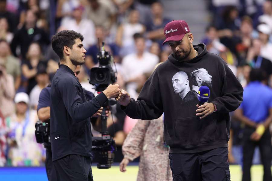 Alcaraz (I) y Kyrgios (D)