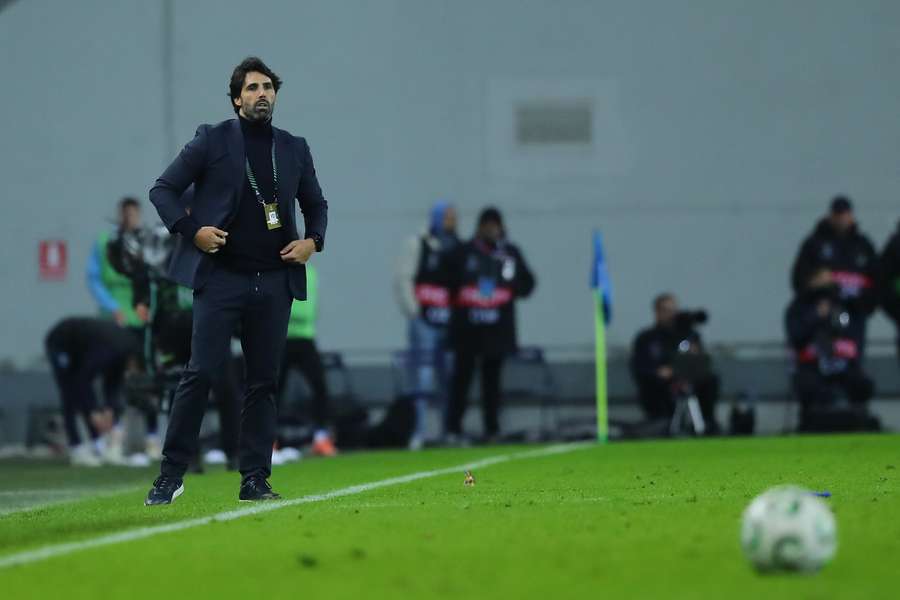 Filipe Coelho, treinador do Univ. Craiova Filipe Coelho, treinador do Univ. Craiova