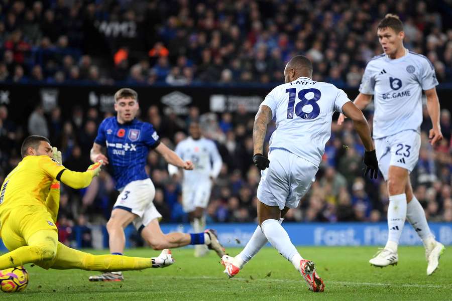 Jordan Ayew of Leicester City scores his team's first goal 