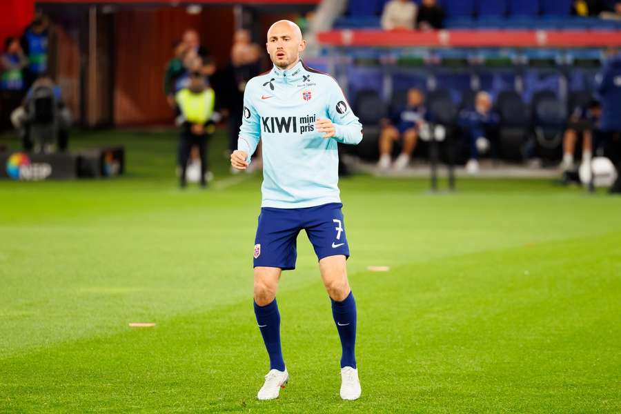 Aursnes, médio do Benfica e da seleção da Noruega Aursnes, médio do Benfica e da seleção da Noruega