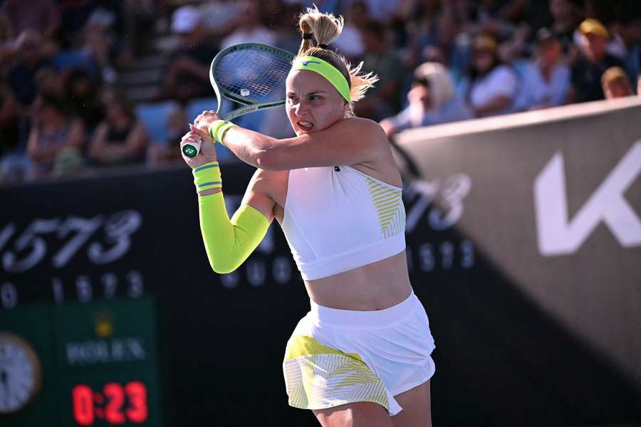 Šramková padla na prvej prekážke.