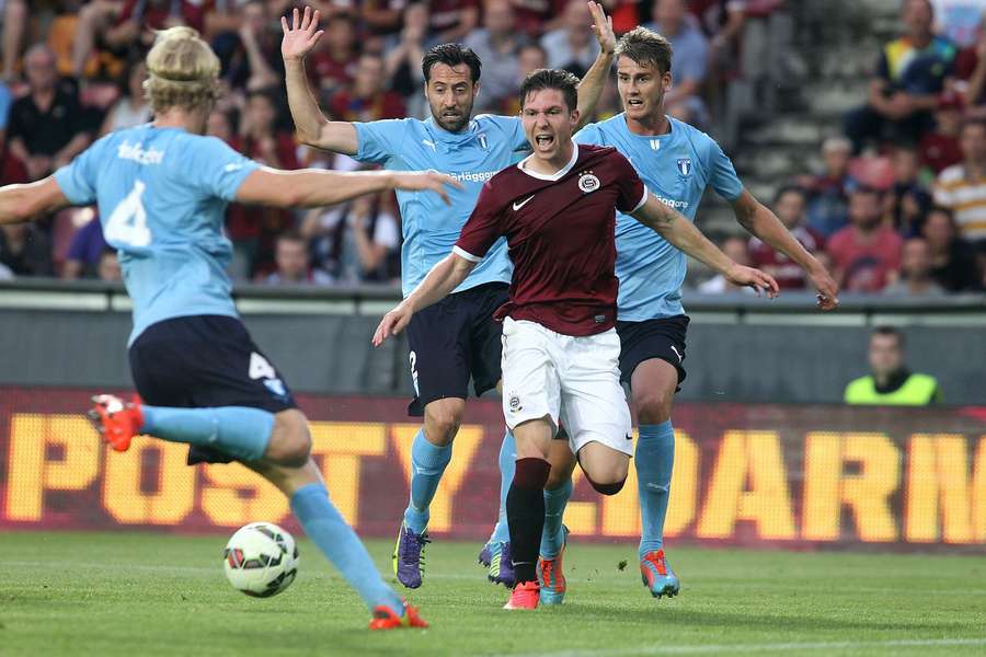 Před 10 Sparta i s Tomášem Přikrylem doma Malmö porazila 4:2, na postup to ale nestačilo.