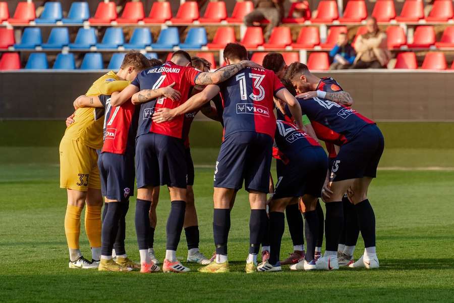 Hráči Zlatých Moraviec uspeli s béčkom Žiliny. Hráči Zlatých Moraviec uspeli s béčkom Žiliny.