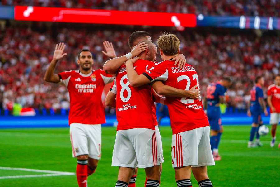 Aursnes abriu caminho ao triunfo encarnado