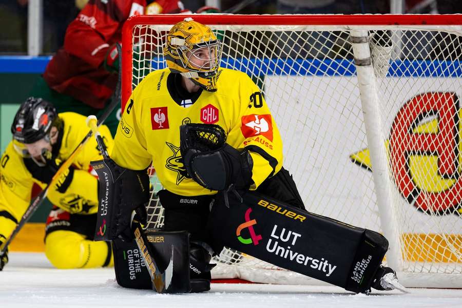 Kari Piiroinen kept a shutout for SaiPa at Assat Kari Piiroinen kept a shutout for SaiPa at Assat