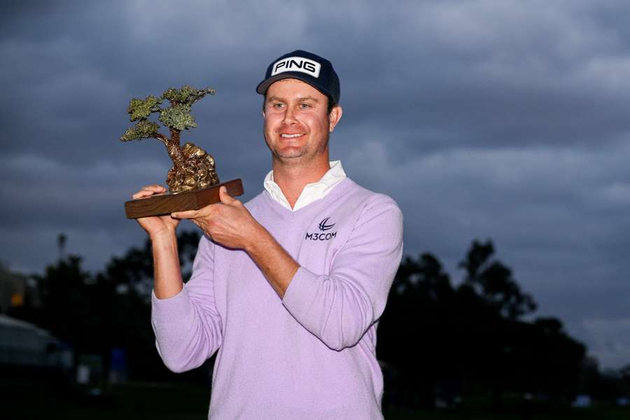 Harris English et son trophée.