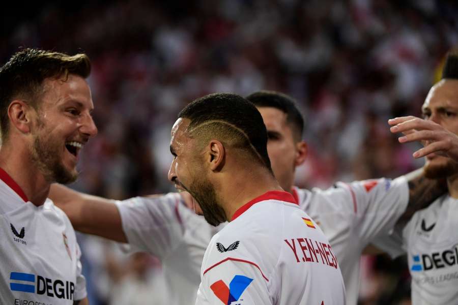 El Sevilla arrolló al United en un encuentro grandioso