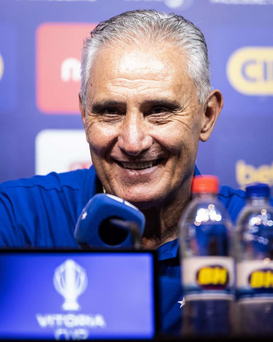 Tite tem retrospecto positivo contra o Atlético-MG na carreira Tite tem retrospecto positivo contra o Atlético-MG na carreira