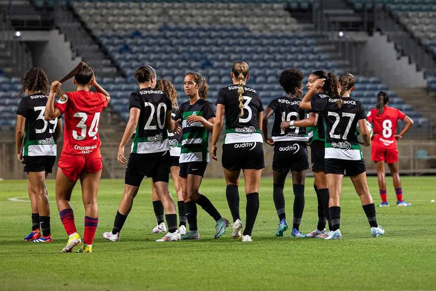 Sporting perdeu por 1-2 com o Sevilha no Estádio Algarve