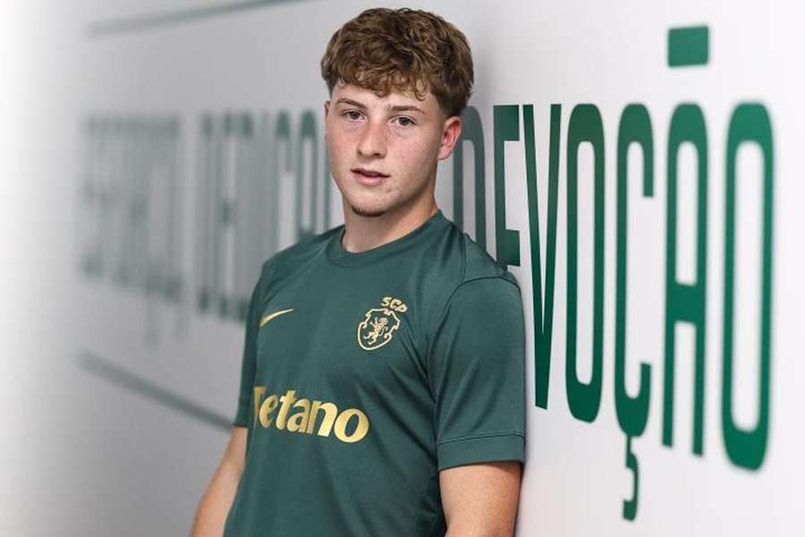 Rodrigo Rodrigues com a camisola do Sporting