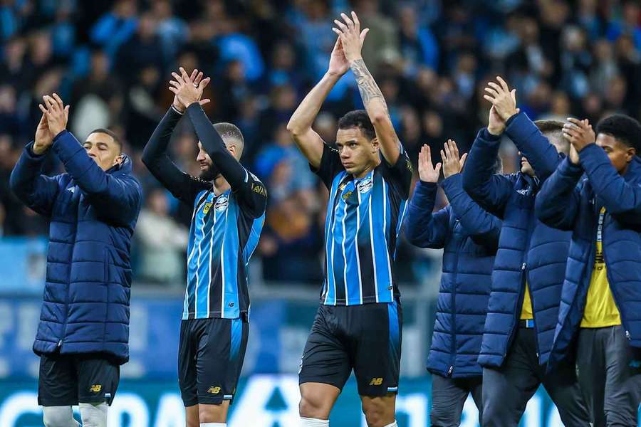 Grêmio vem de grande vitória contra o Santos Grêmio vem de grande vitória contra o Santos