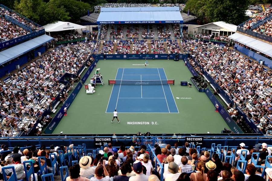 Tenis Flash: Amerykanie wygrają w Waszyngtonie? Startują turnieje w Toronto i Montrealu Tenis Flash: Amerykanie wygrają w Waszyngtonie? Startują turnieje w Toronto i Montrealu