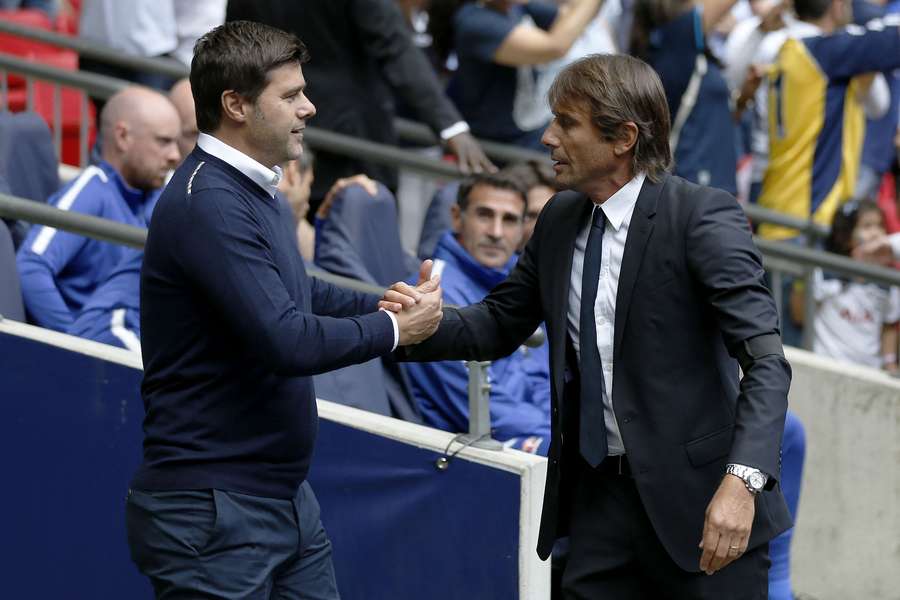Mauricio Pochettino e Antonio Conte nel 2017 Mauricio Pochettino e Antonio Conte nel 2017