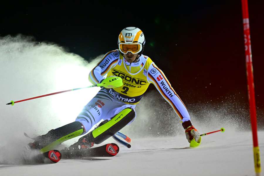 Linus Straßer beim Nachtslalom von Madonna di Campiglio