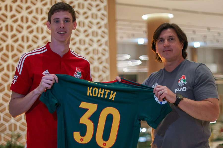 Germán Conti com a camisola do Lokomotiv