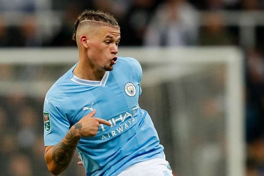 Phillips tribute to Ipswich boss McKenna as he returns to Man City