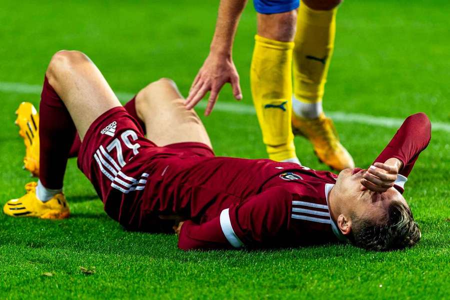 Vindheima trápila zranění už při angažmá ve Spartě. Vindheima trápila zranění už při angažmá ve Spartě.