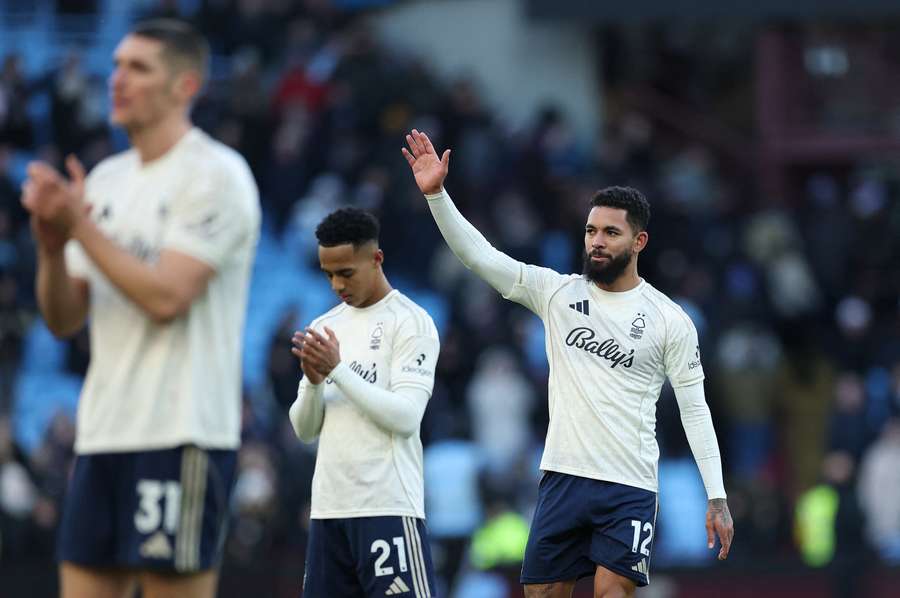 L'Aston Villa vince la corsa per il prestito di Douglas Luiz dalla Juventus dopo l'emergenza infortuni