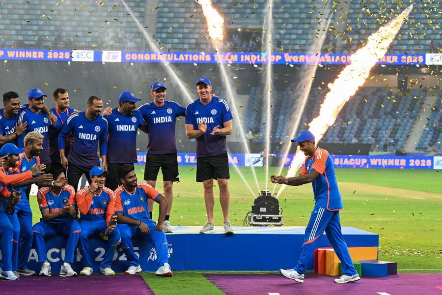 Bizarrely, India celebrated their Asia Cup title with an imaginary trophy