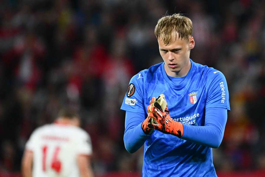 Hornícek assinou pelo Newcastle