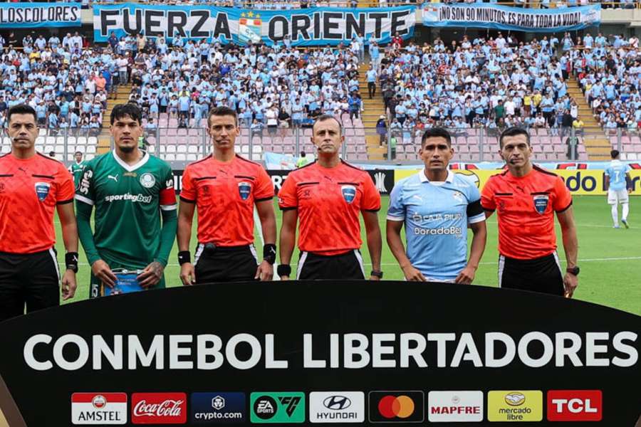 Darío Herrera (4º da esq. para dir.) num encontro do Palmeiras Darío Herrera (4º da esq. para dir.) num encontro do Palmeiras