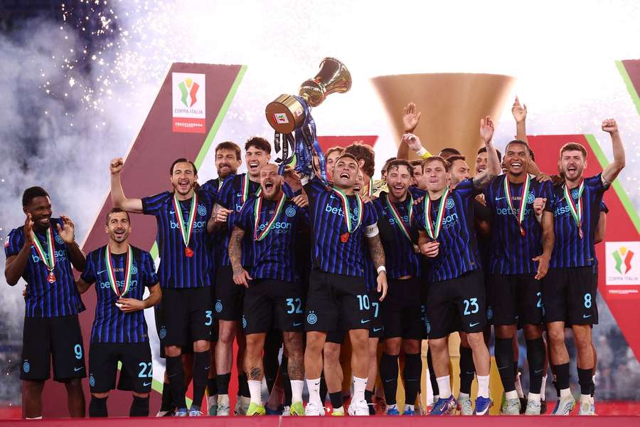 Inter oslavuje triumf v pohári.