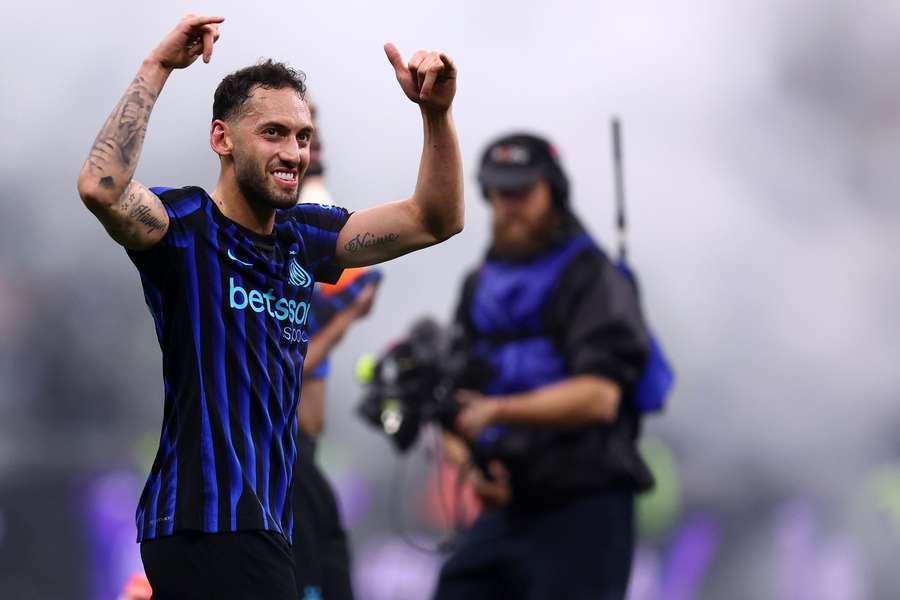 Hakan Calhanoglu Hakan Calhanoglu