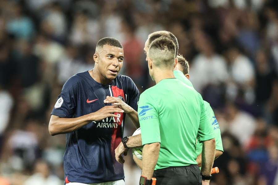 Mbappé foi alvo de duras críticas