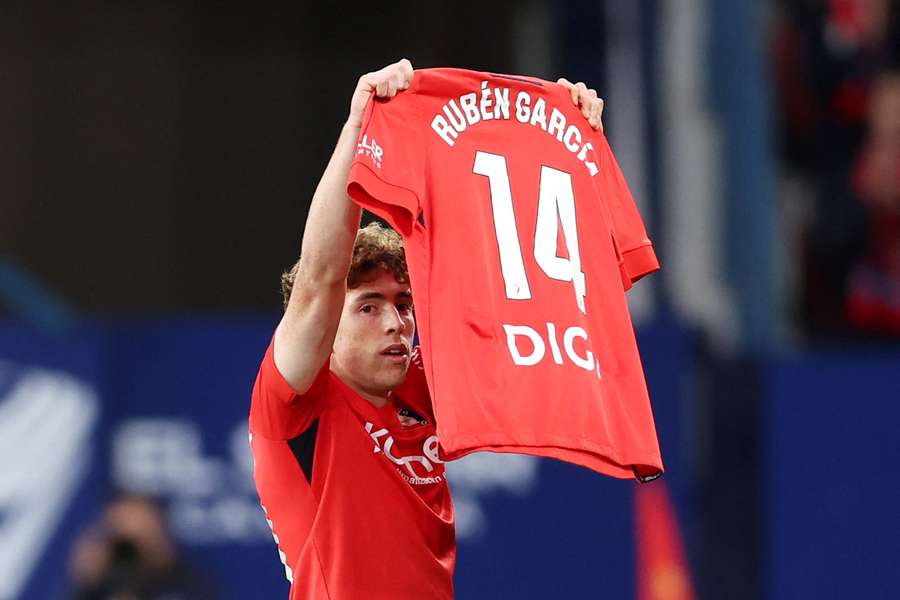 Víctor dedica el gol de Osasuna a Rubén García, que no pudo jugar por un problema familiar grave