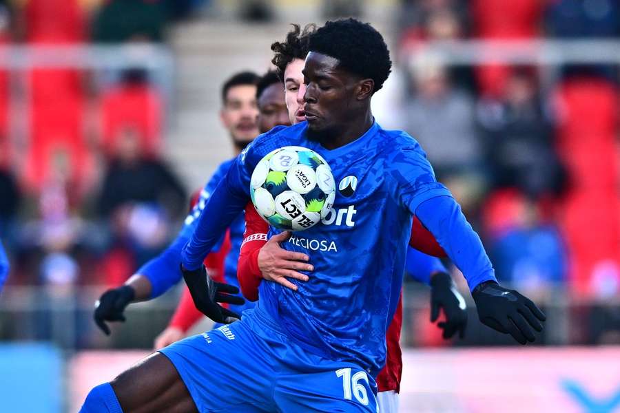 Liberecký obránce Ange N'Guessan má skvělou formu.
