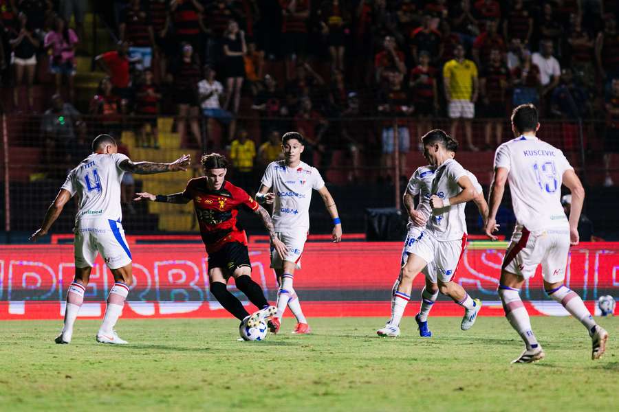 Fortaleza teve atuação abaixo na Ilha do Retiro