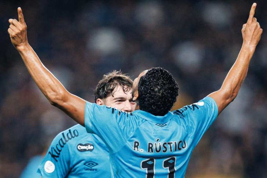 Rony colocou o Santos de volta às quartas de final da Copa do Brasil Rony colocou o Santos de volta às quartas de final da Copa do Brasil