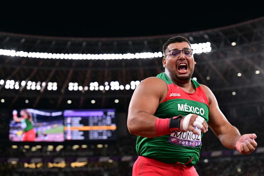 El mexicano Uziel Muñoz, subcampeón mundial en lanzamiento de peso