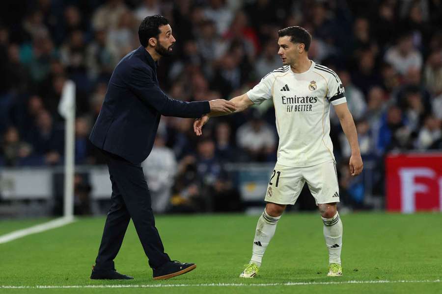 Arbeloa (I) y Brahim (D)