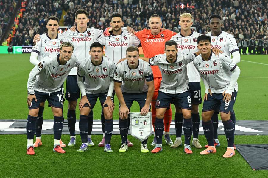 Il Bologna sceso in campo a Birmingham