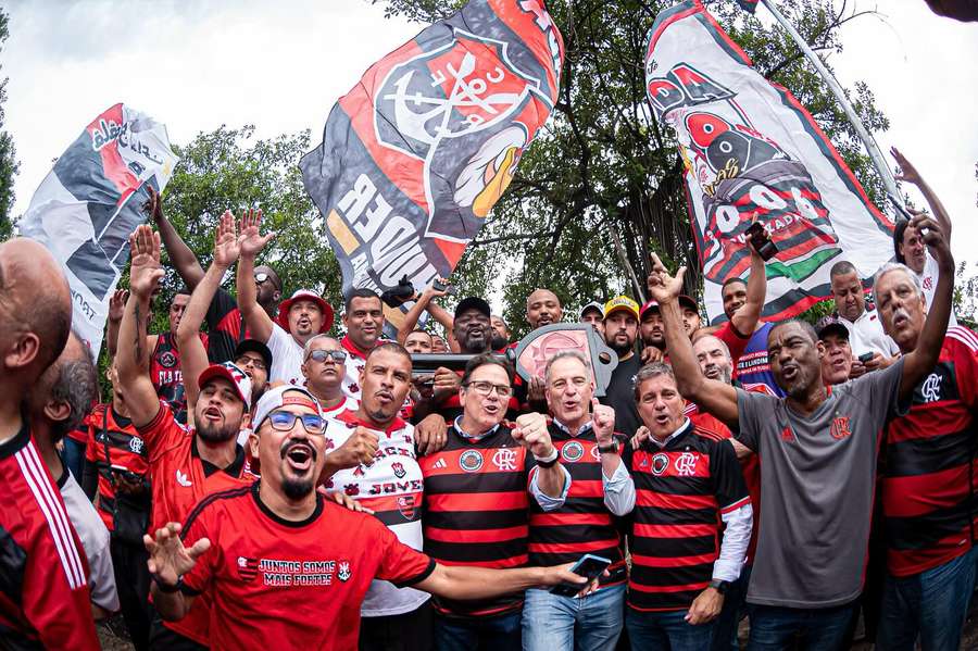 Torcedores do Flamengo marcaram presença no Gasômetro