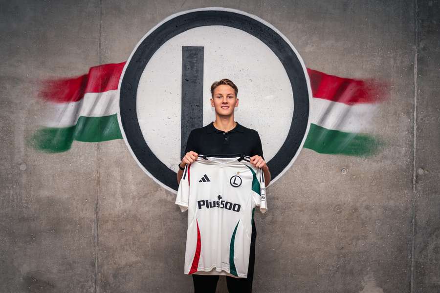 Oficjalnie: Legia podpisuje nową umowę ze stoperem, Jan Leszczyński zostaje do 2029 roku