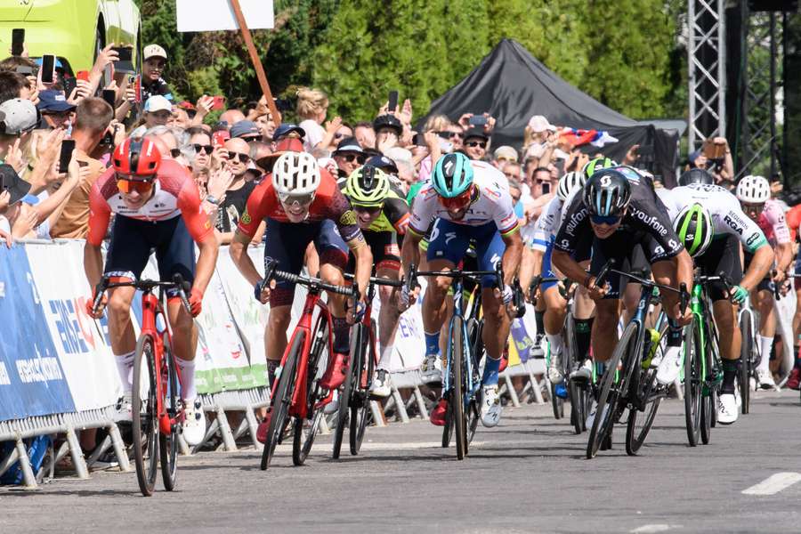 Peter Sagan ficou aquém de Štoček, o novo campeão eslovaco, na chegada.