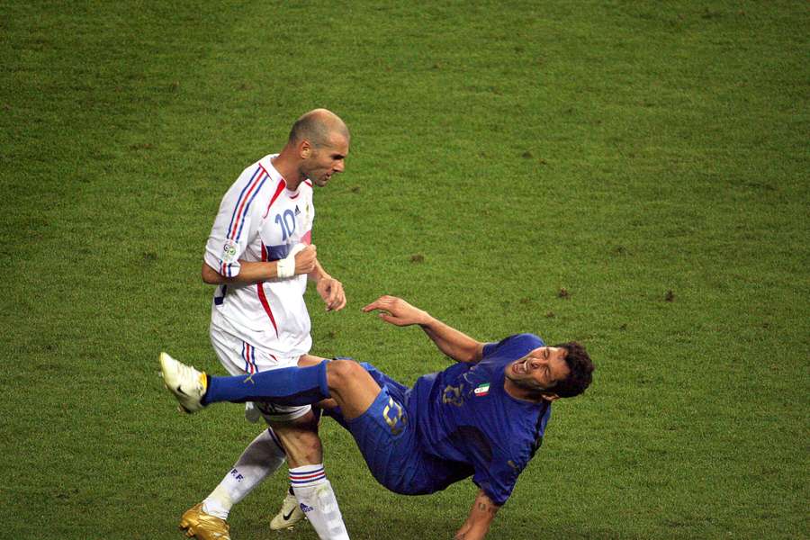Momento en el que Zidane propina un cabezazo a Materazzi en la final del Mundial 2006