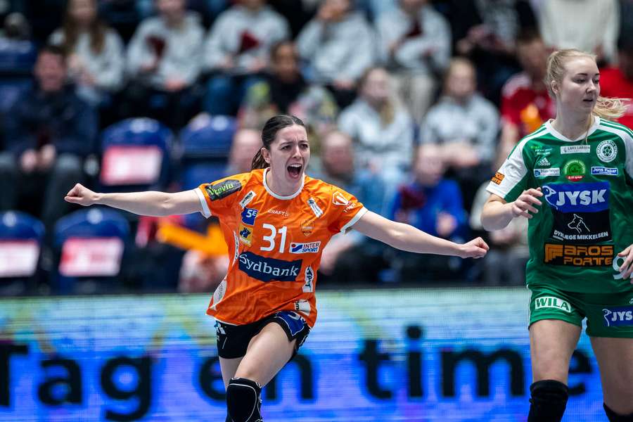Odense Håndbolds Kelly Vollebregt (31) jubler under semifinalen i kvindernes Santander Final4 mellem Odense Håndbold og og Silkeborg-Voel 
