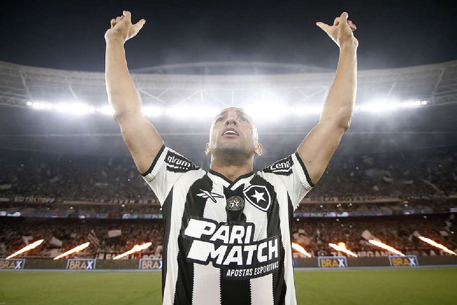 Marçal despediu-se do Botafogo após 90 partidas e cravou um capítulo de redenção no clube